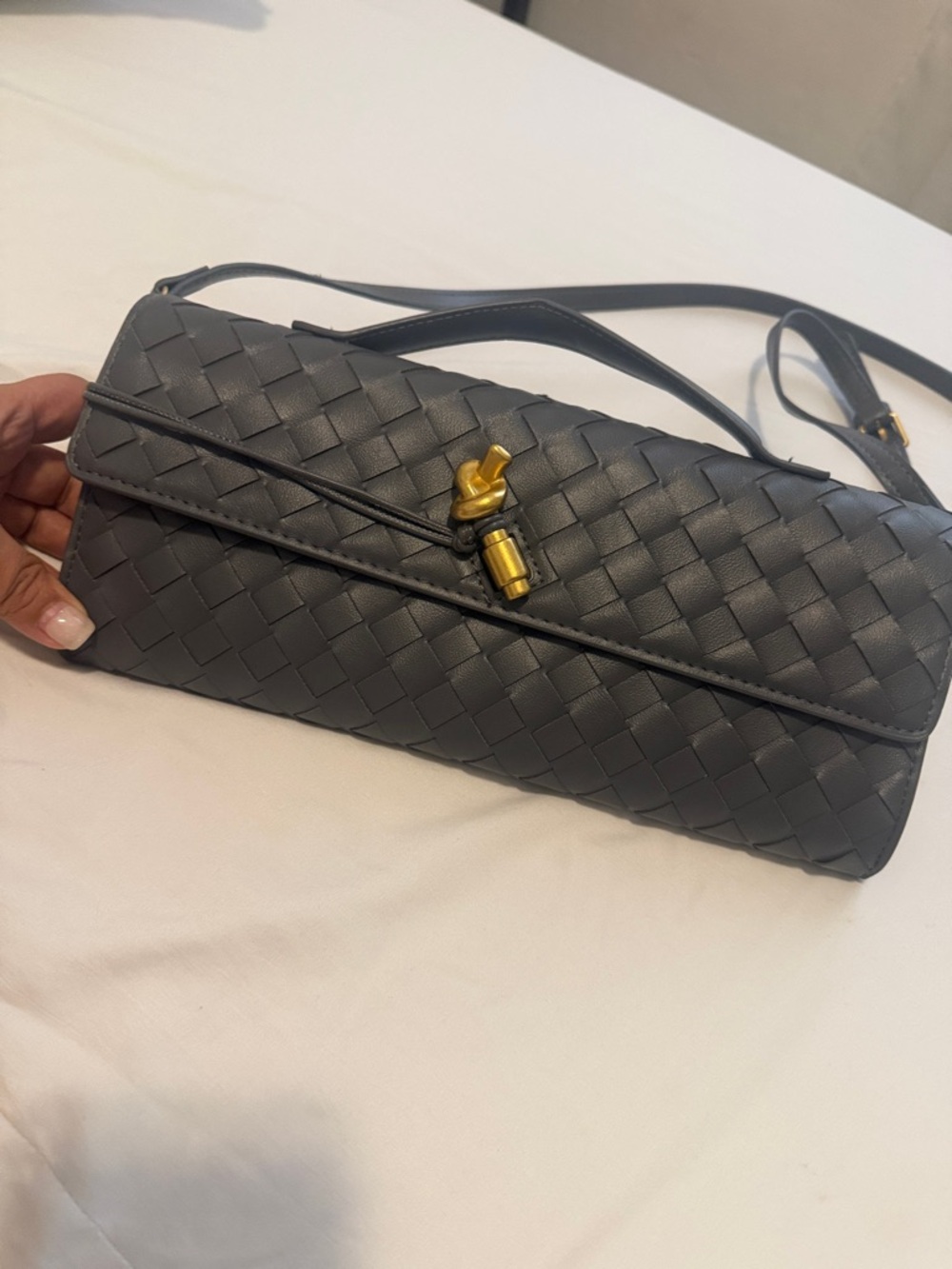 BOTTEGA VENETA Andiamo Woven Crossbody Clutch Bag